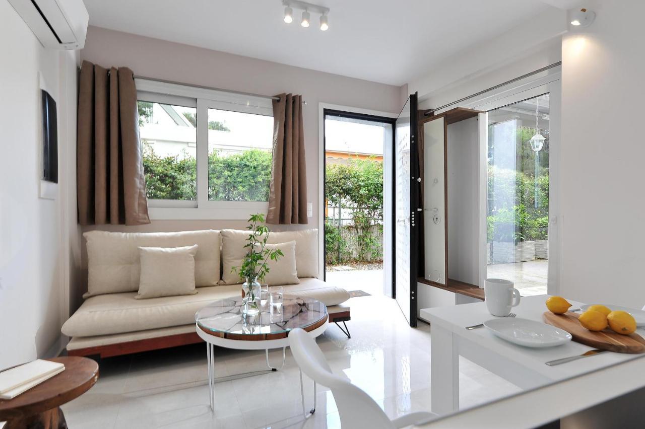 Alekos Luxury Suites Free 24H Transportation From - To Airport Artemida  Esterno foto