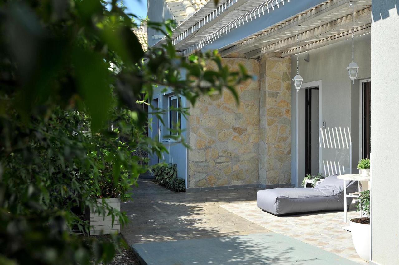 Alekos Luxury Suites Free 24H Transportation From - To Airport Artemida  Esterno foto